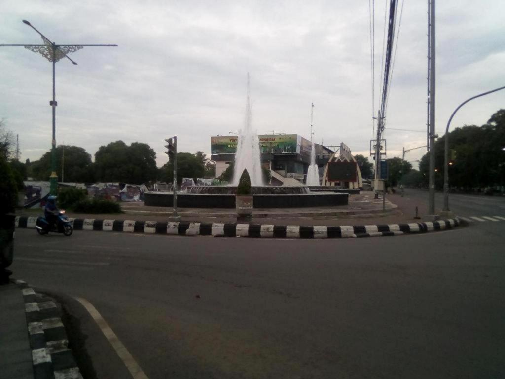 Graha Hotel Sragen Exterior foto